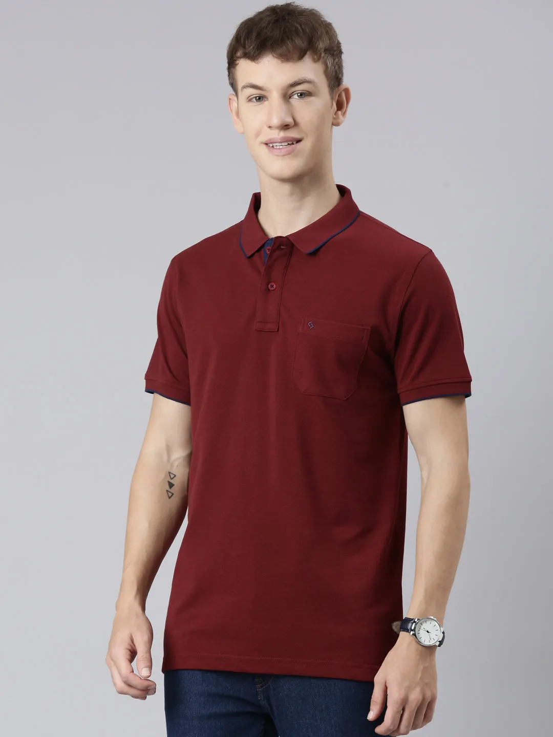 Classic Polo Men's Casual Solid Maroon Half Sleeve Slim Fit T-Shirt | TOY-NOVA-SYRAAH SF P