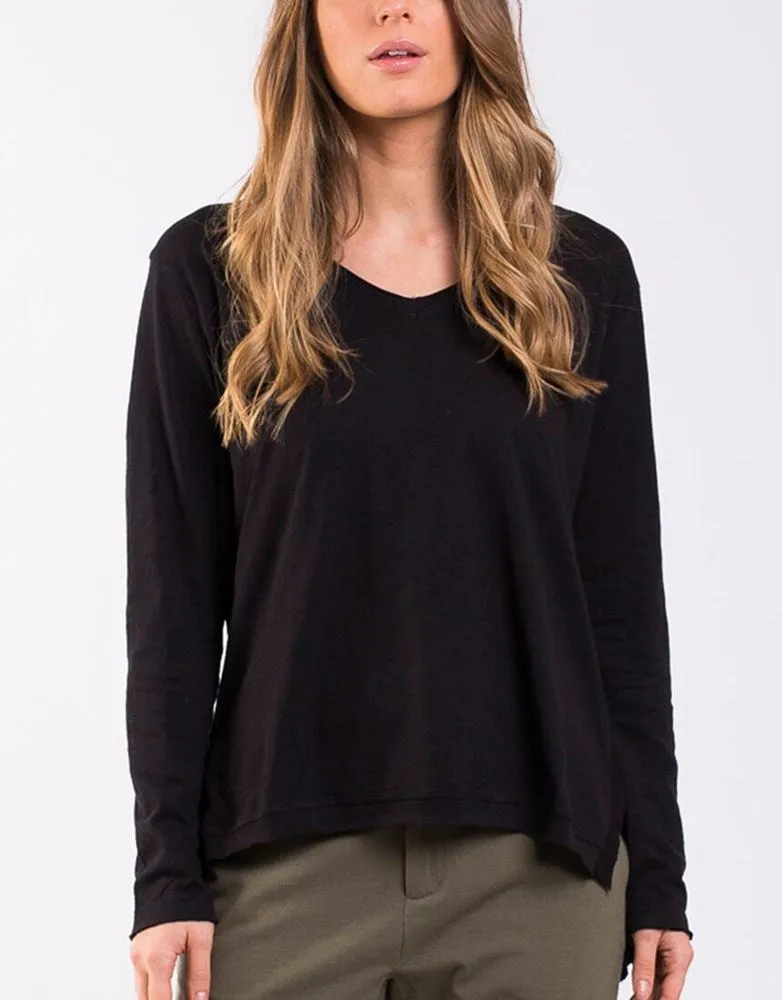 Foxwood Highline Vee Neck Top Black