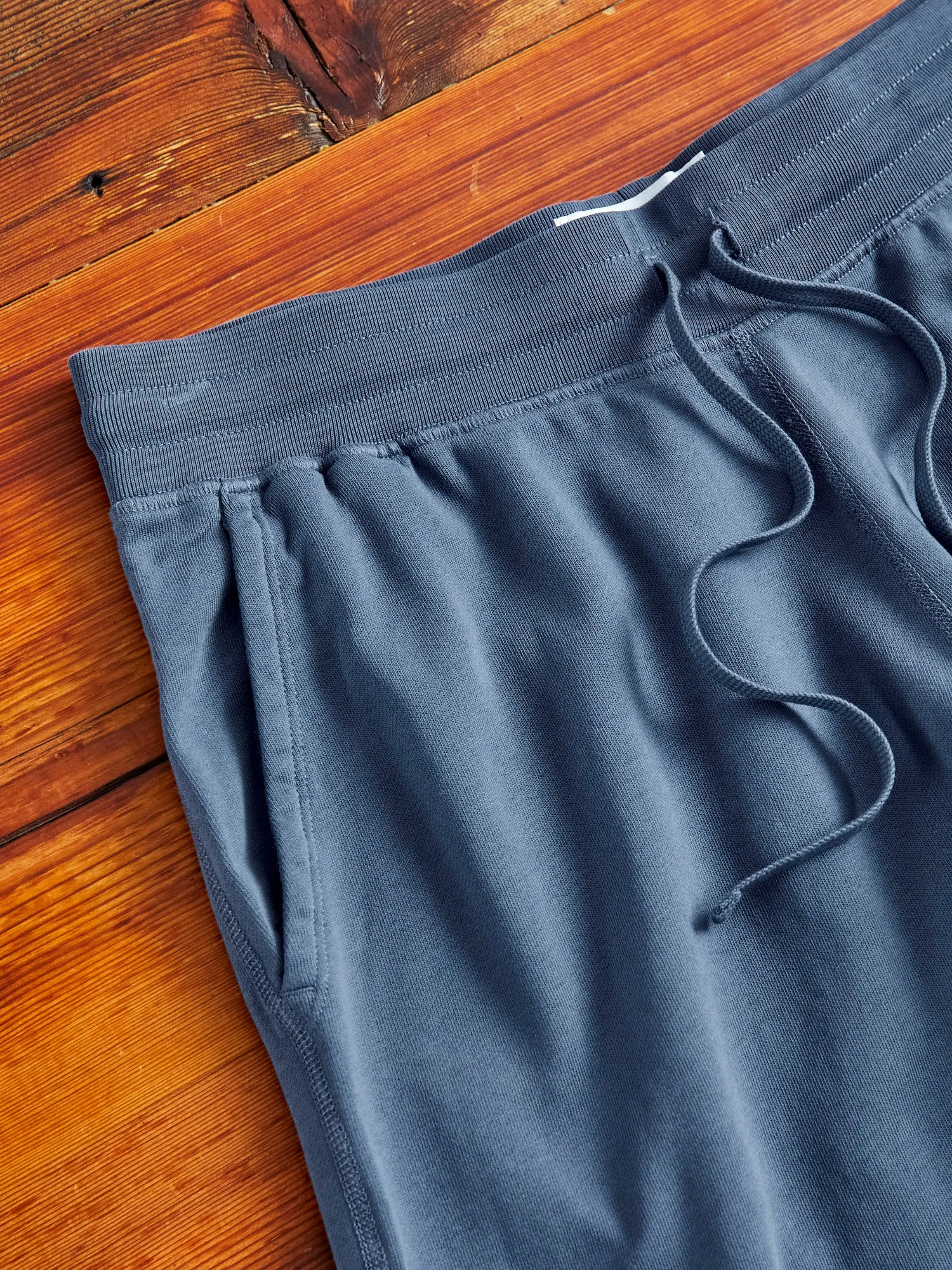 Lightweight Terry Sweatshort in Washed Blue