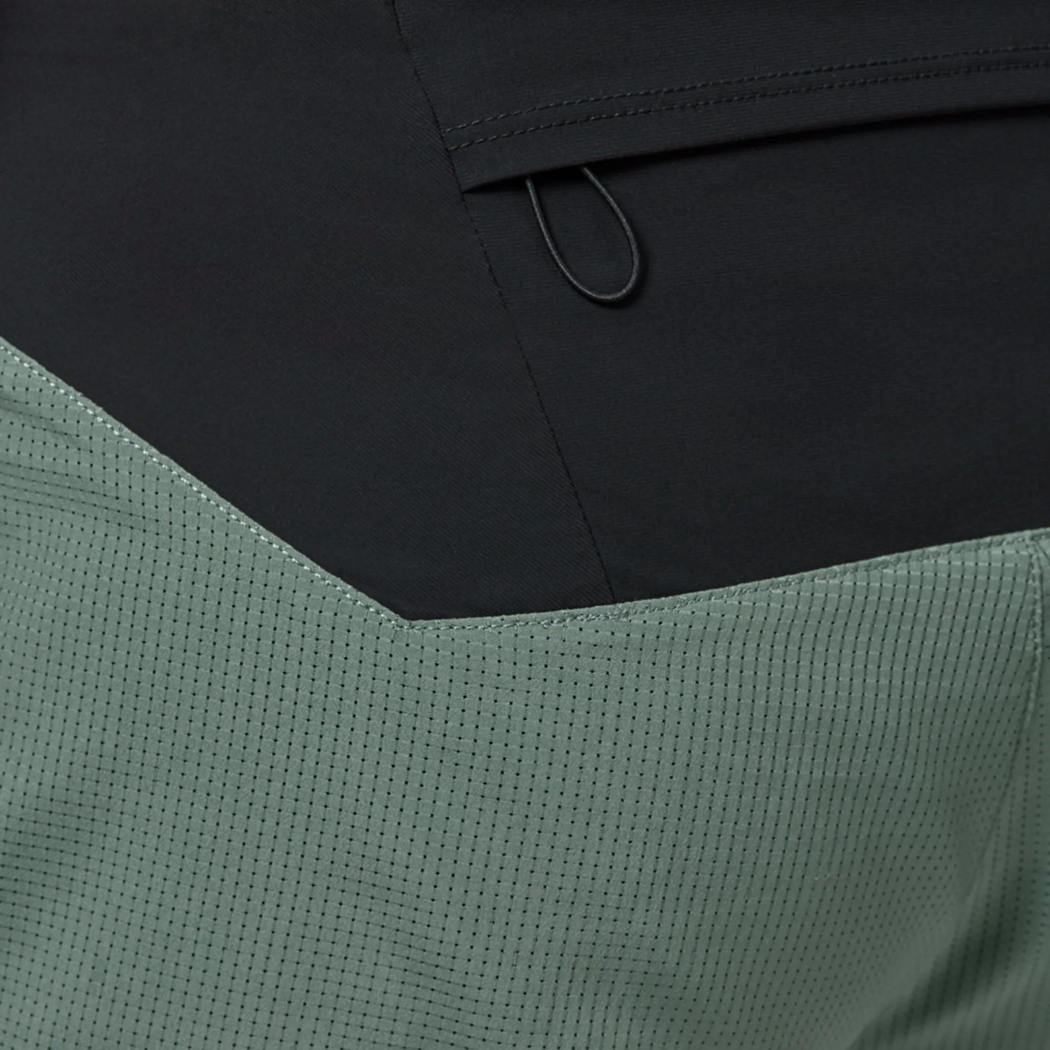 On Running Lightweight Shorts Men's Olive