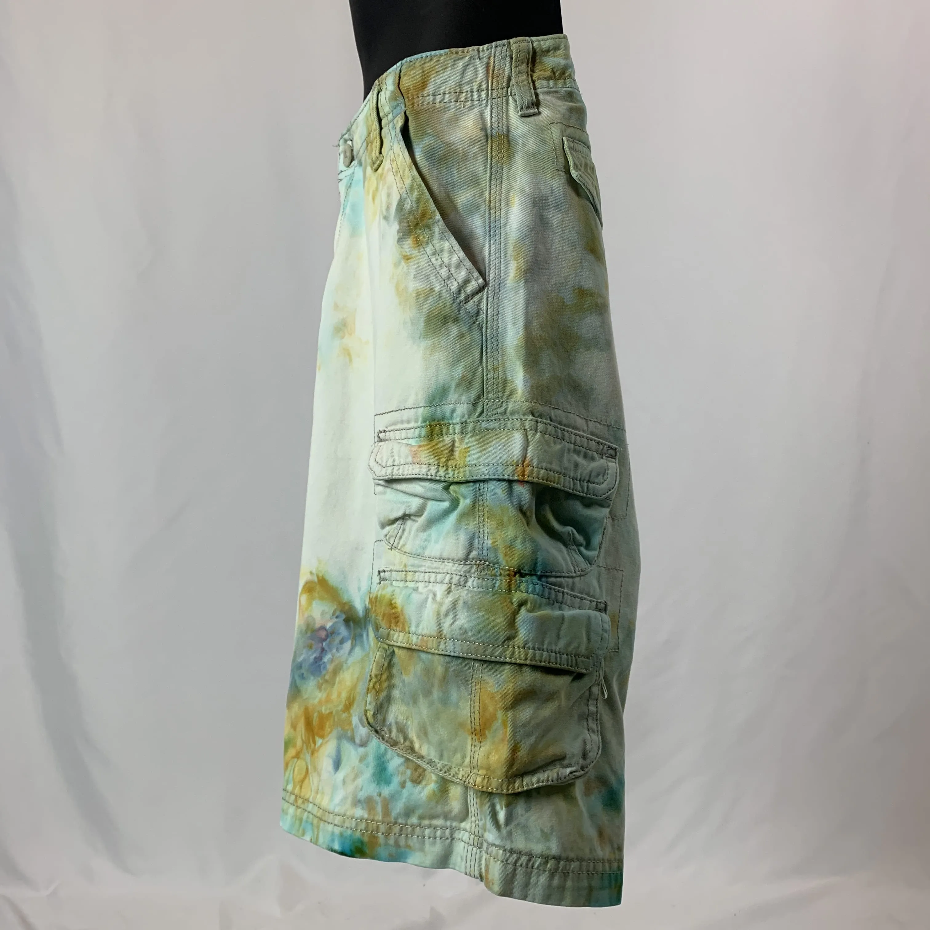 Watercolor Wash | Cargo Shorts | 31” waist