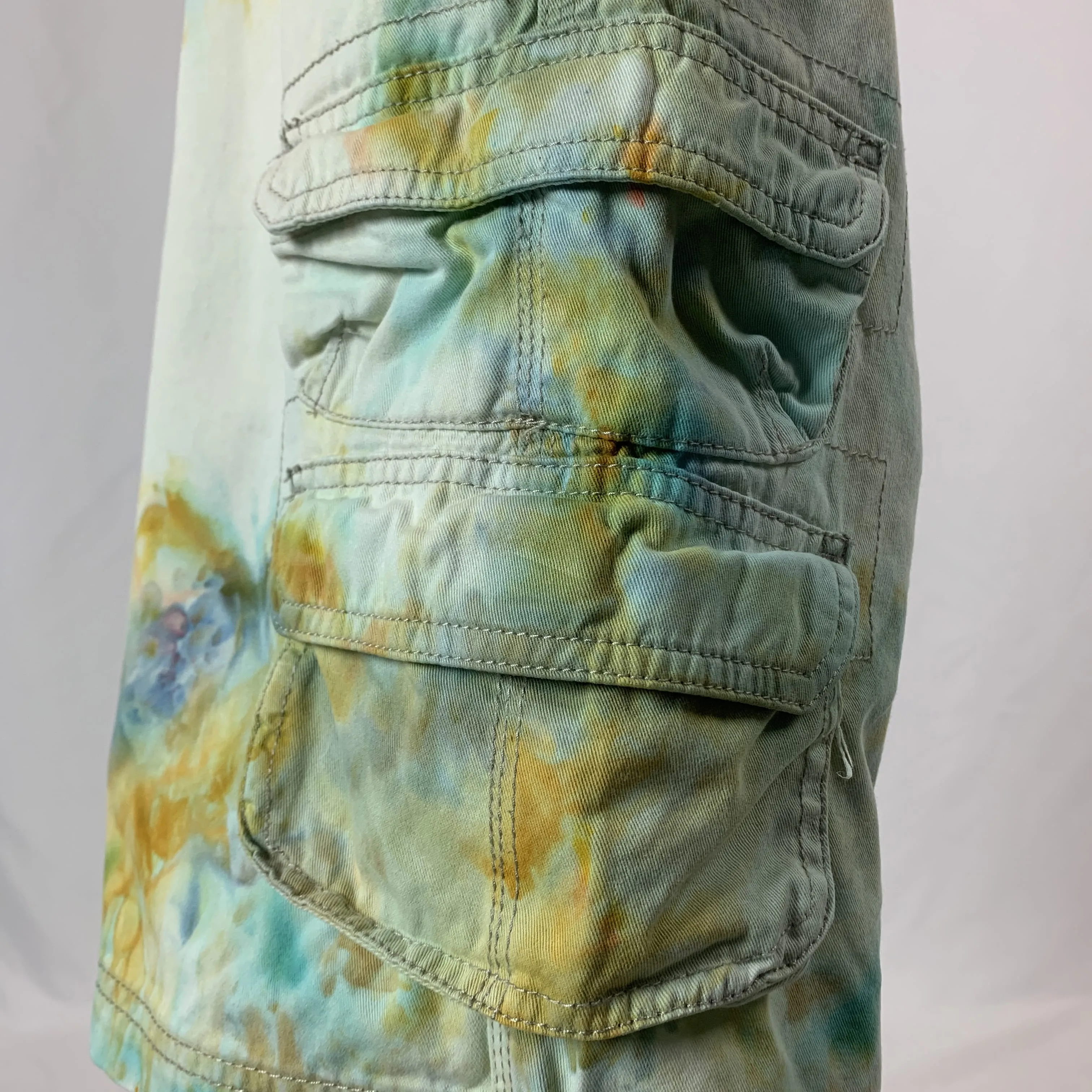 Watercolor Wash | Cargo Shorts | 31” waist