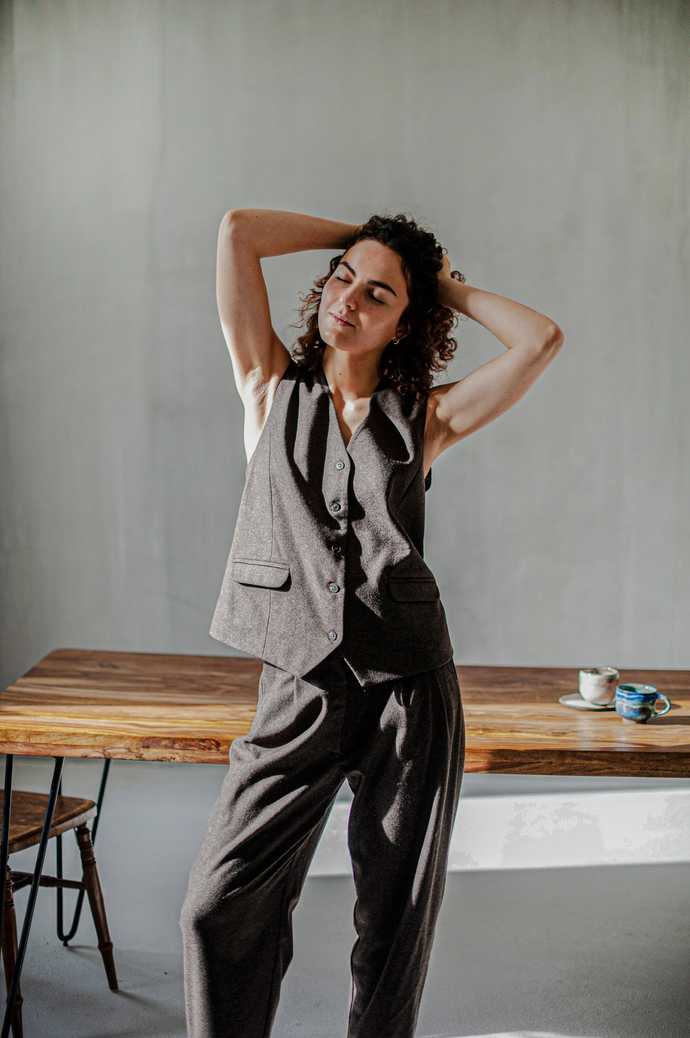 Women's relaxed fit cape style wool blazer with pockets